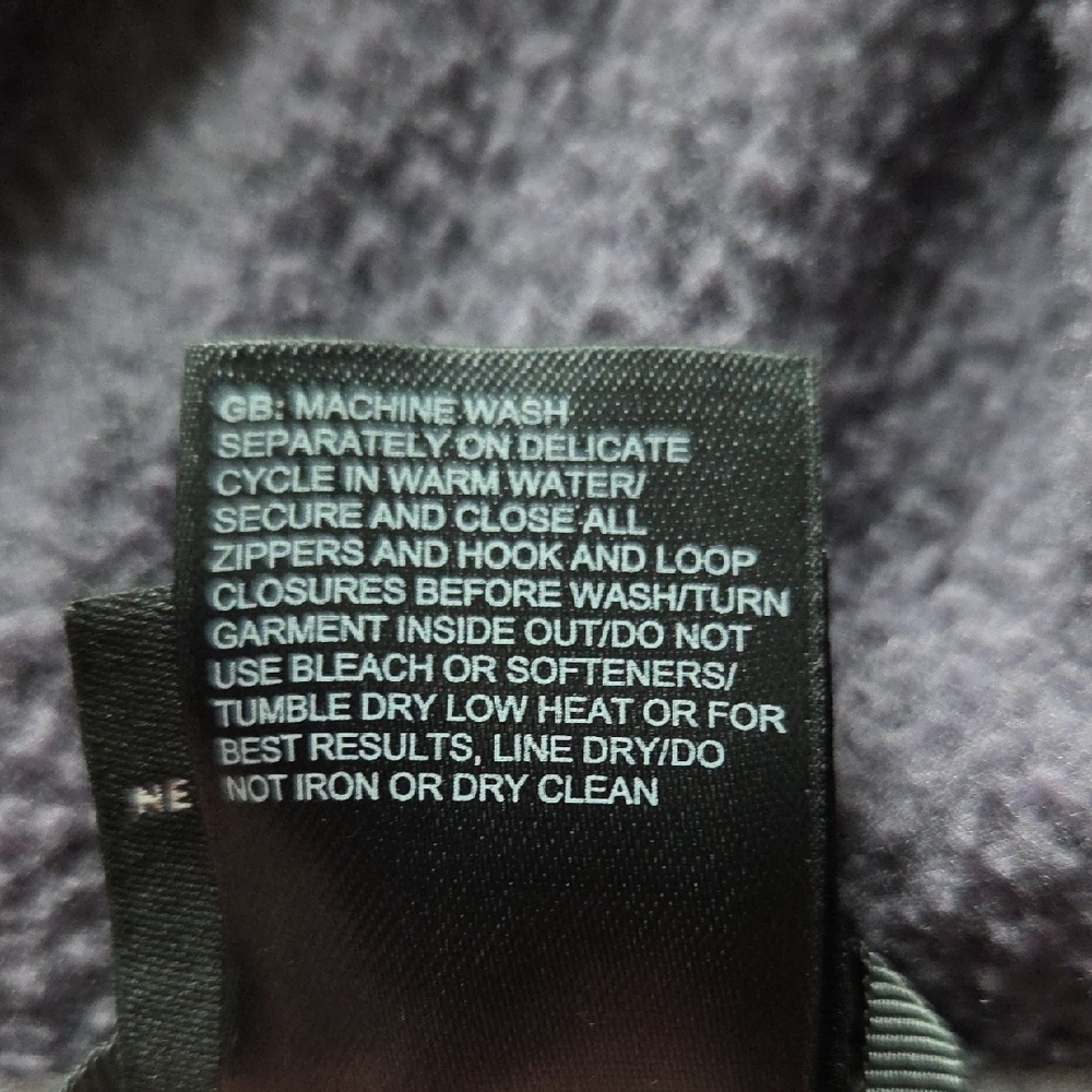 The North Face Women's Purple Heather Hoodie - Picture 6 of 6